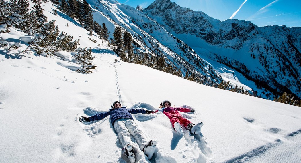 Ihr Familien-Skiurlaub im Ötztal Familien-Skiurlaub im Ötztal