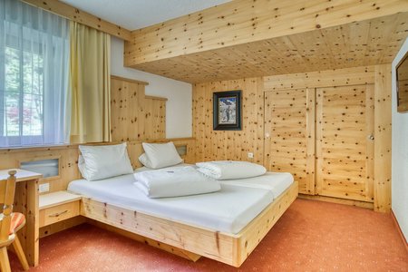 Hotel Oetztal: Ihr gemütliches Zimmer im Jägerhof wartet