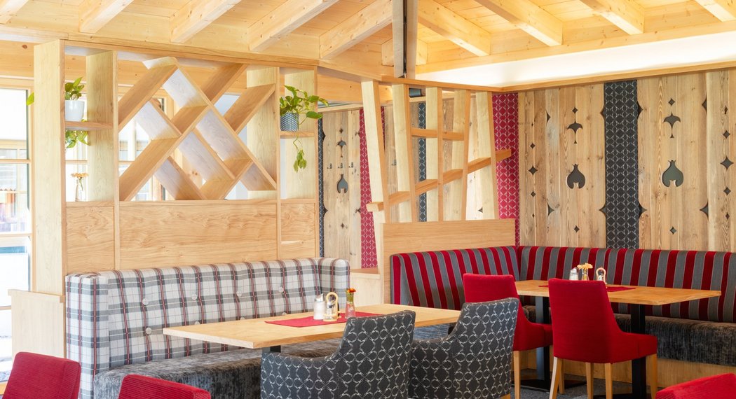 Der Jägerhof - unser Gasthof im Ötztal Der Jägerhof - unser Gasthof im Ötztal