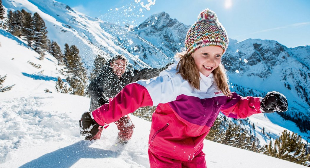 Ihr Familien-Skiurlaub im Ötztal Familien-Skiurlaub im Ötztal