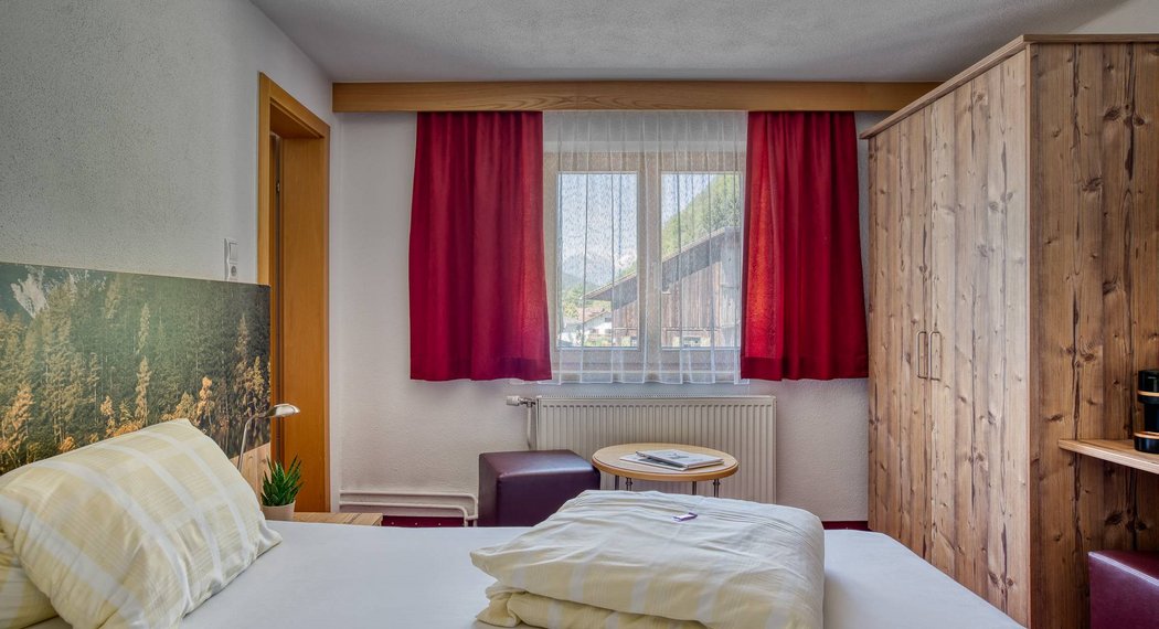 Doppelzimmer ohne Balkon Doppelzimmer ohne Balkon
