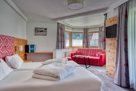 Hotel Oetztal: Ihr gemütliches Zimmer im Jägerhof wartet