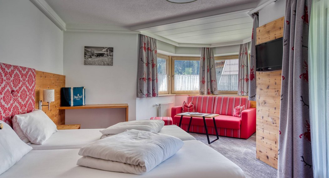Hotel Oetztal: Ihr gemütliches Zimmer im Jägerhof wartet Hotel Oetztal: Ihr gemütliches Zimmer im Jägerhof wartet