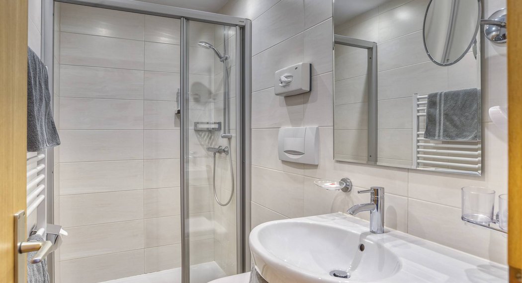 Badezimmer - Doppelzimmer mit Balkon Badezimmer - Doppelzimmer mit Balkon