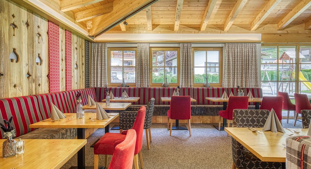 Der Jägerhof - unser Gasthof im Ötztal Der Jägerhof - unser Gasthof im Ötztal