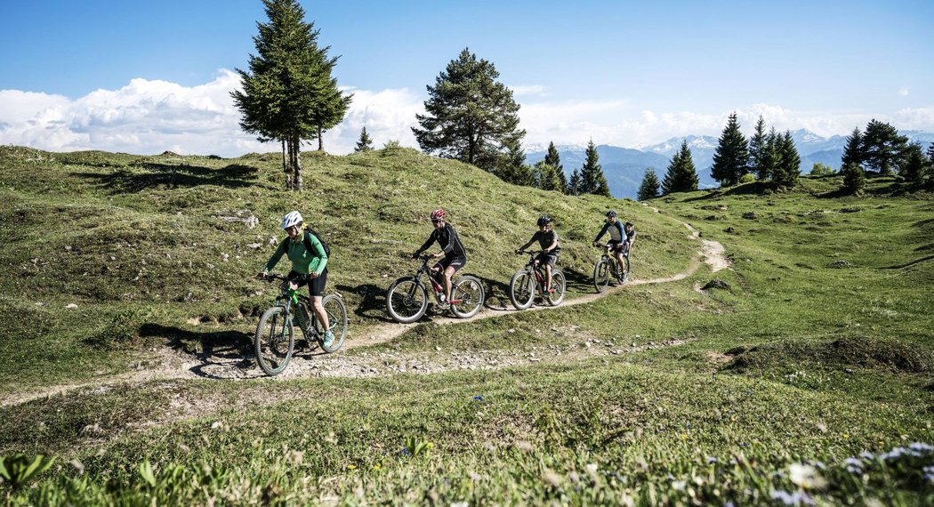 Bikeurlaub im Ötztal – E-Bike-Verleih im Jägerhof in Oetz Bikeurlaub im Ötztal – E-Bike-Verleih im Jägerhof in Oetz
